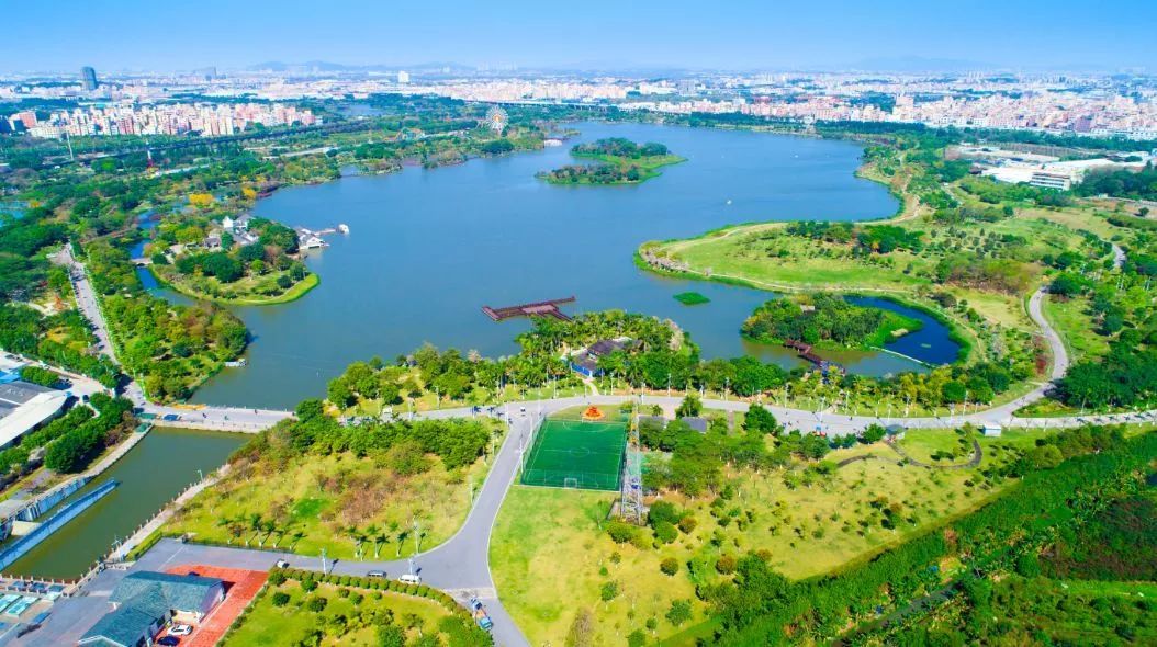 将碳达峰碳中和纳入经济社会发展和生态文明建设整体布局